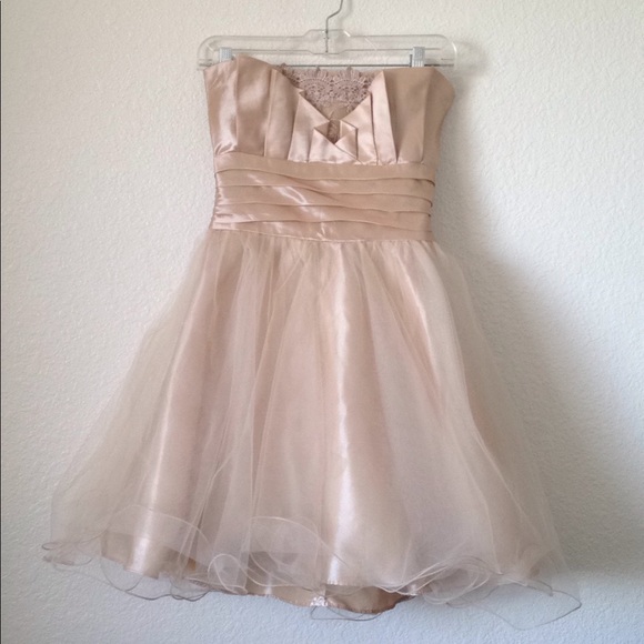 Juniors' Masquerade Strapless Tulle Hem Dress 5 - Picture 1 of 6